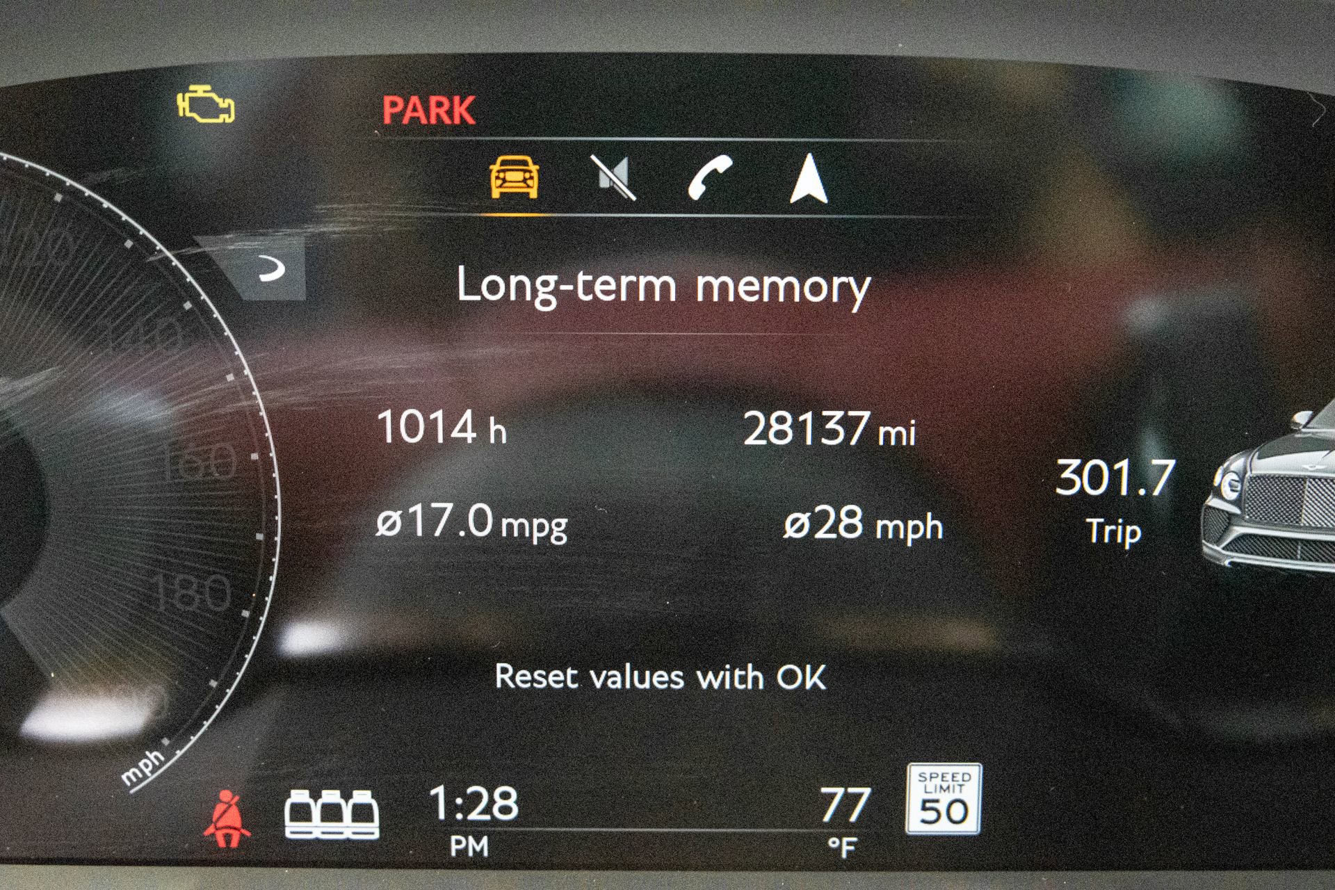Used 2022 Bentley Bentayga AWD/4WD image 23