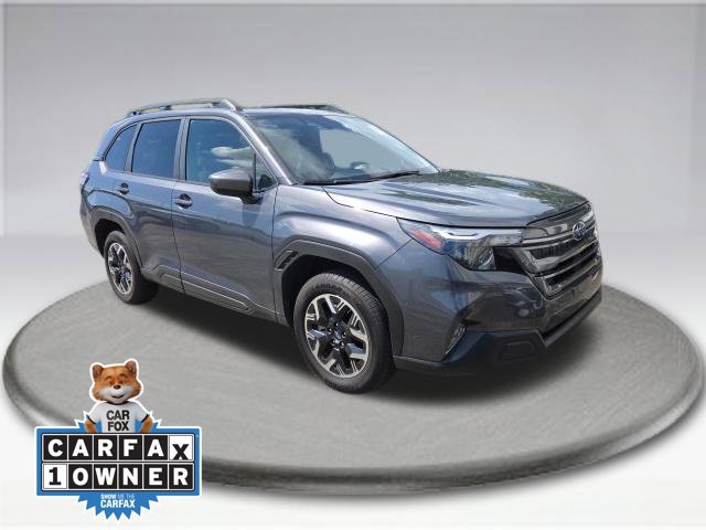 Used 2025 Subaru Forester Premium AWD/4WD image 2