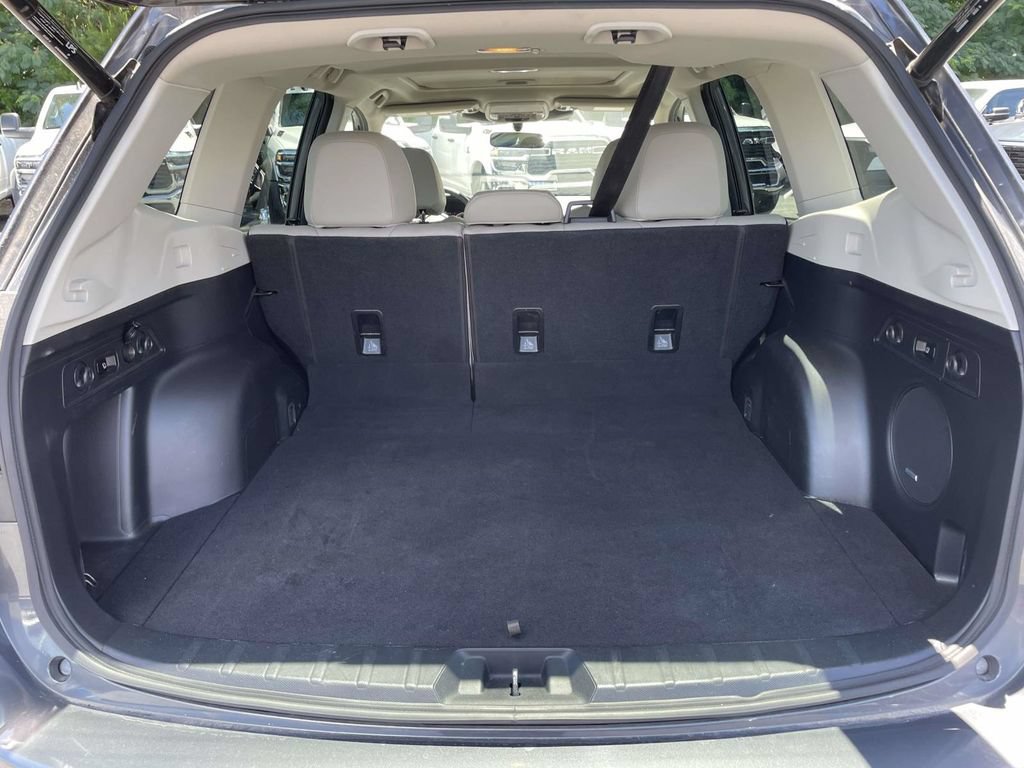 Used 2022 Subaru Forester Limited AWD/4WD image 45