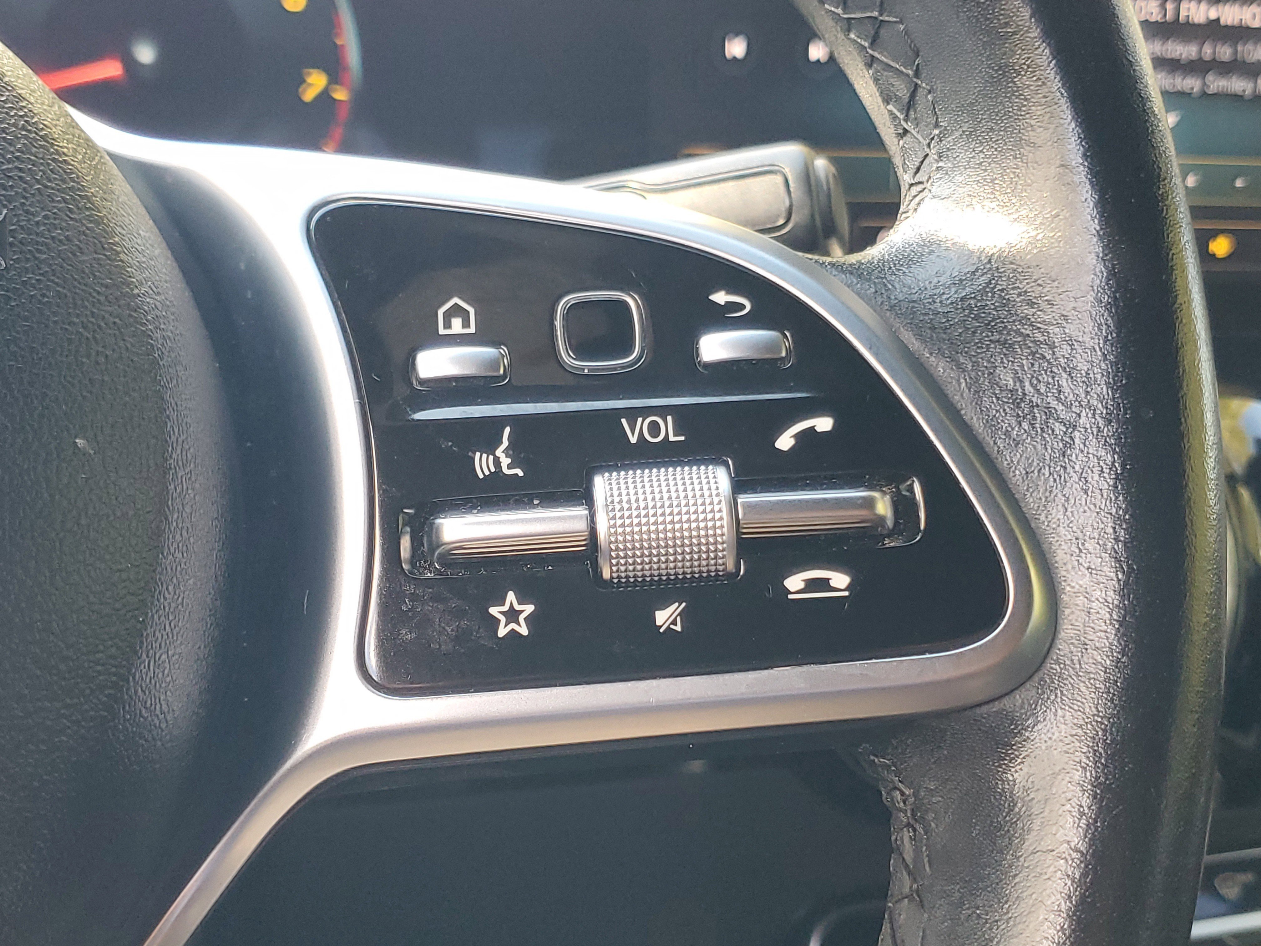 Used 2023 Mercedes-Benz GLA 250 w/ Premium Package image 22