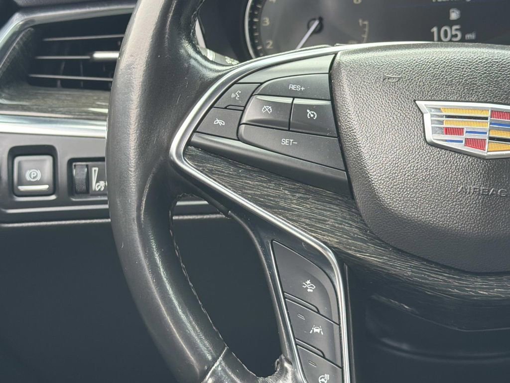 Used 2021 Cadillac XT5 Premium Luxury image 11