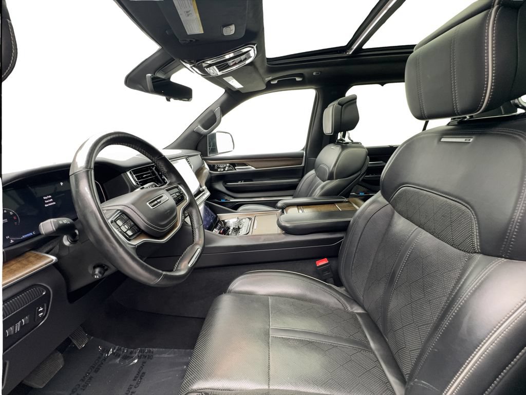 Used 2023 Jeep Grand Wagoneer Series II w/ Flexible Seating Group AWD/4WD image 20