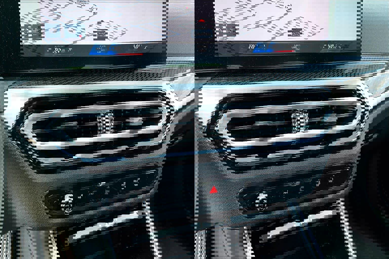 Used 2024 BMW M4 Coupe w/ Executive Package image 60