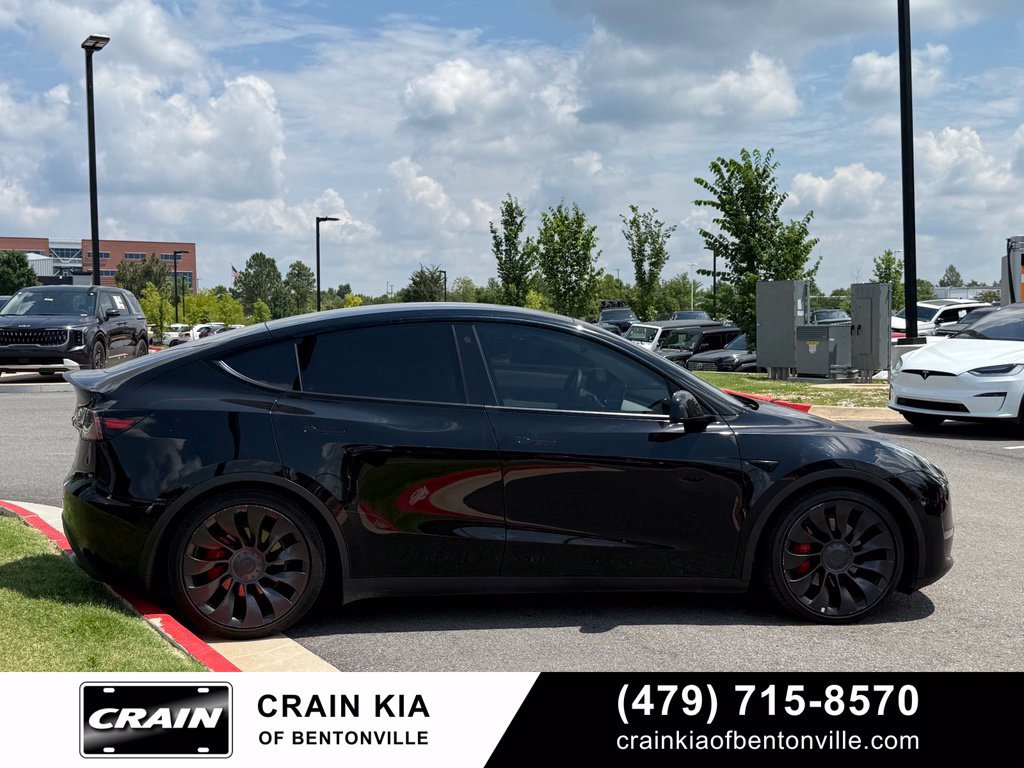 Used 2022 Tesla Model Y Performance AWD/4WD image 8