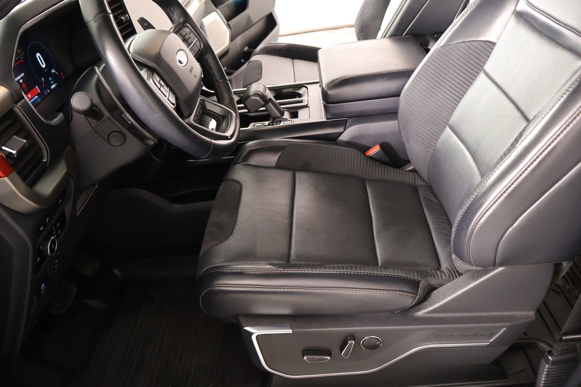 Used 2023 Ford F150 Raptor AWD/4WD image 13