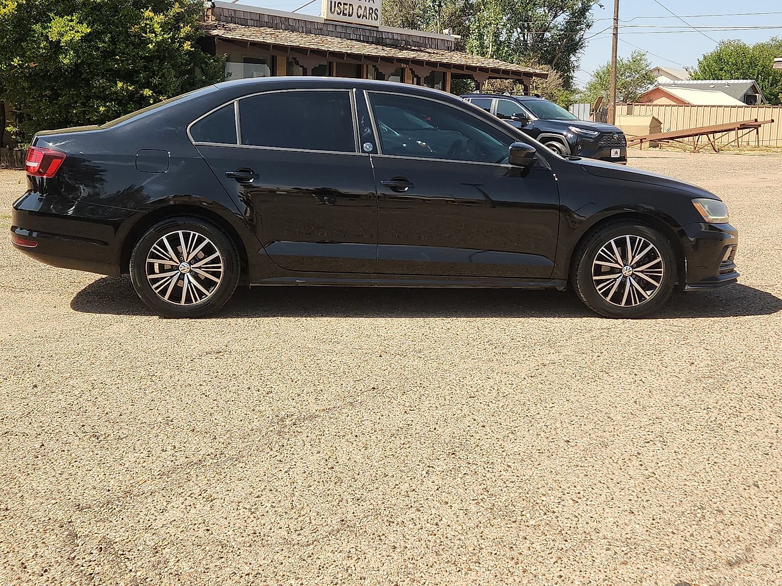Used 2018 Volkswagen Jetta Wolfsburg Edition FWD image 5