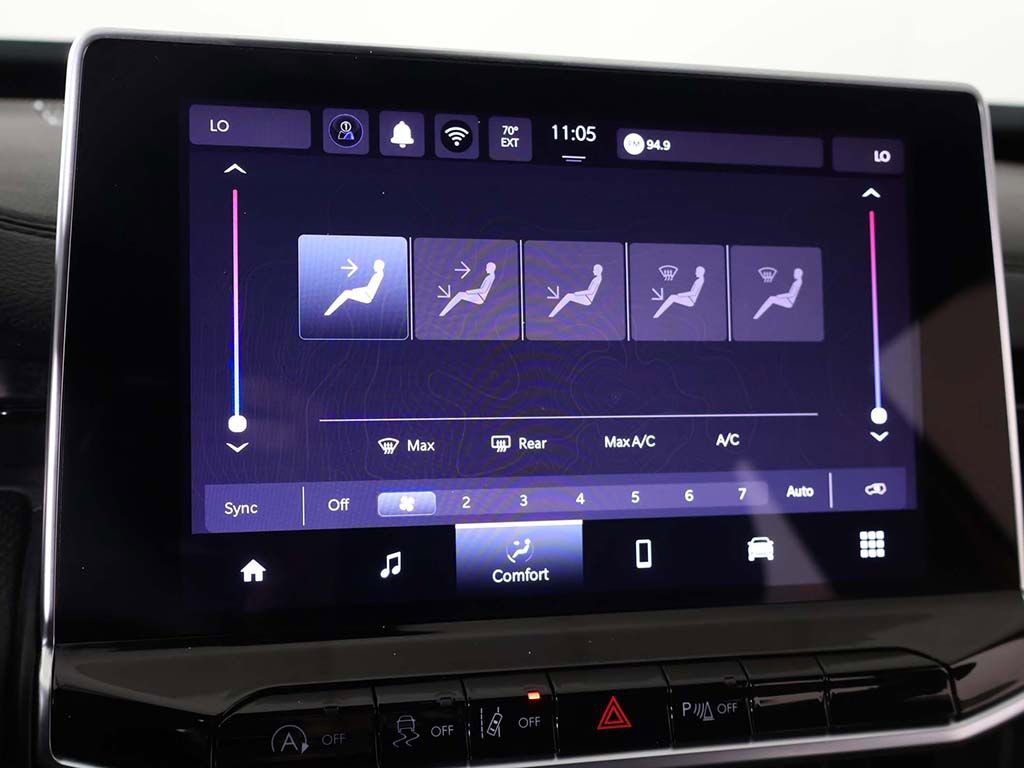 Used 2025 Jeep Compass Trailhawk AWD/4WD image 43