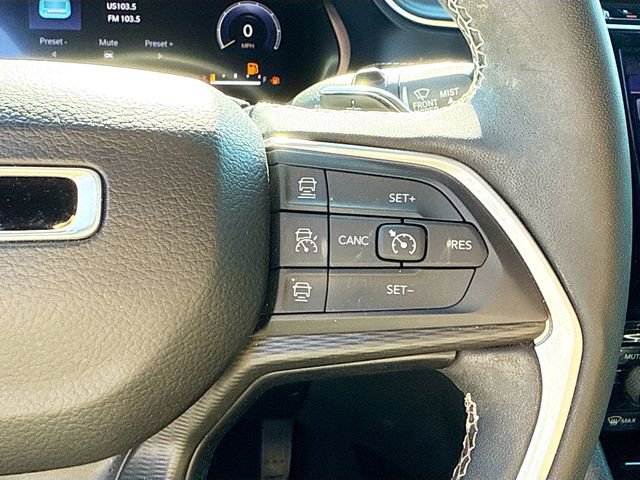 Used 2023 Jeep Grand Cherokee L Laredo RWD image 40