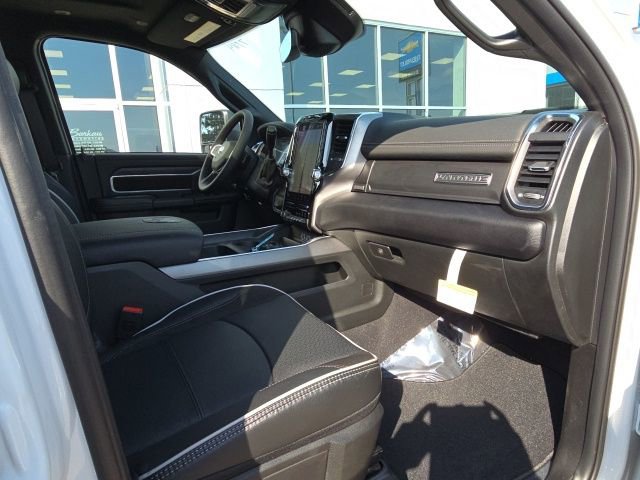 Used 2025 RAM 2500 Laramie AWD/4WD image 7