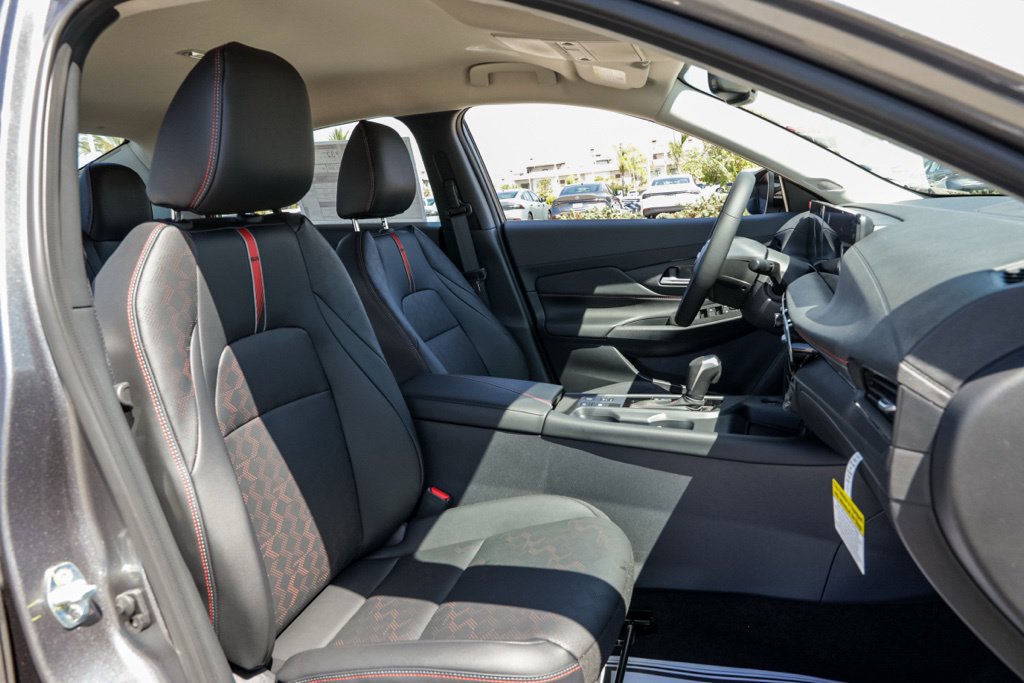 New 2027 Nissan Sentra SR FWD image 20