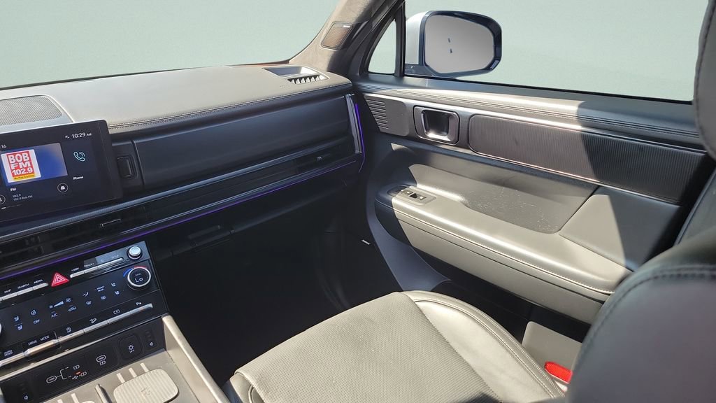 Used 2024 Hyundai Santa Fe Calligraphy FWD image 13