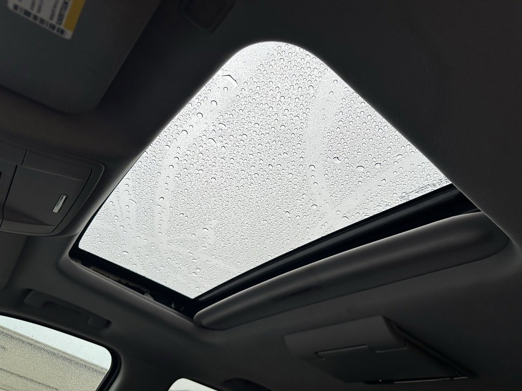 Used 2015 GMC Yukon XL Denali w/ Premium Package image 21