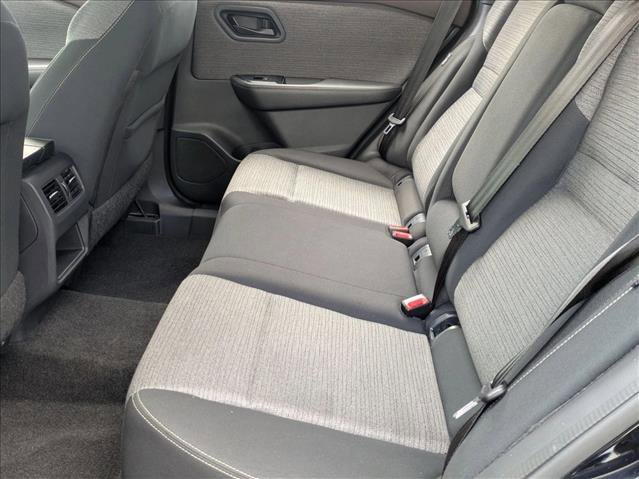 Certified 2021 Nissan Rogue S image 18