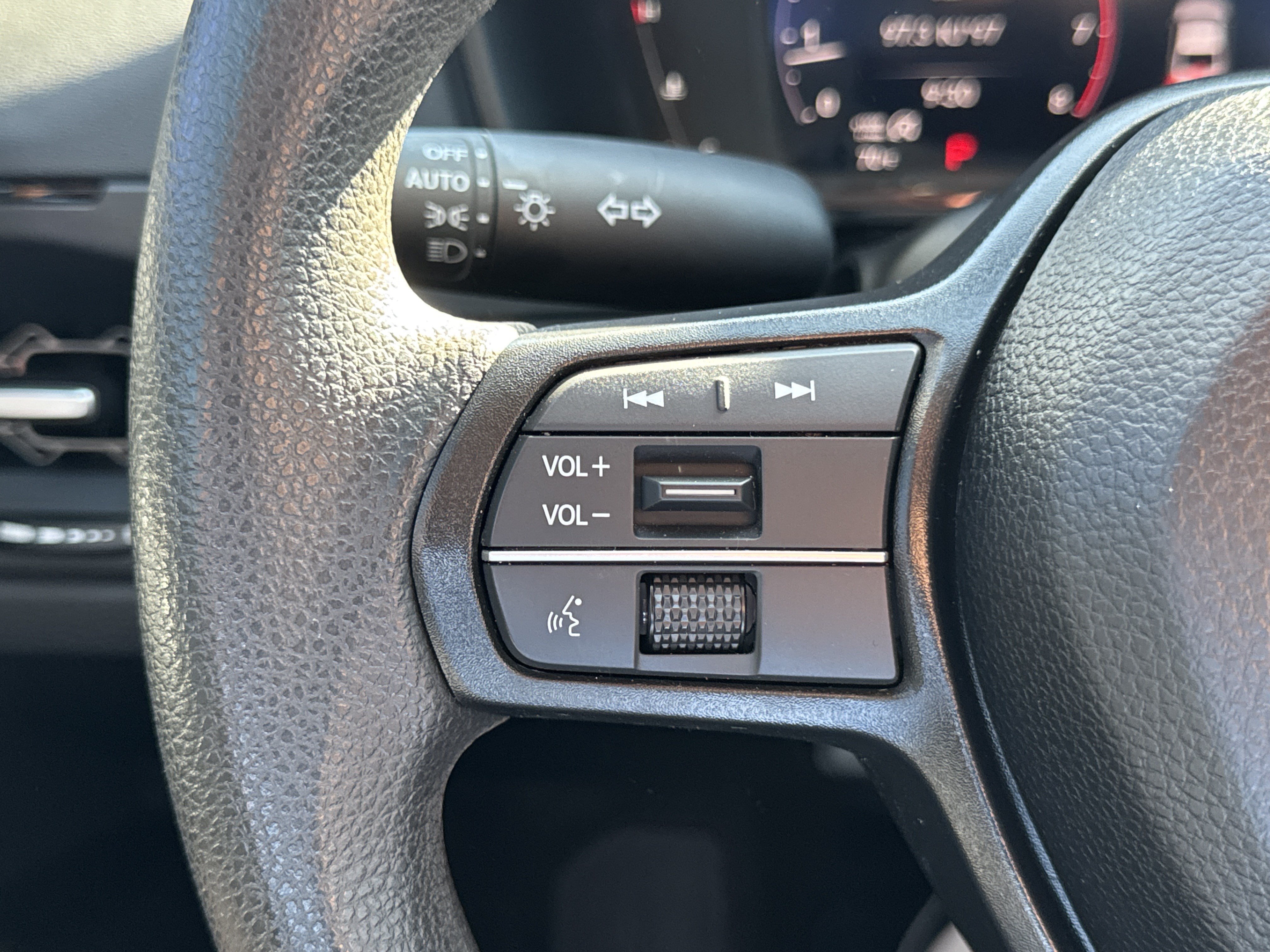 Used 2025 Honda Accord SE image 14