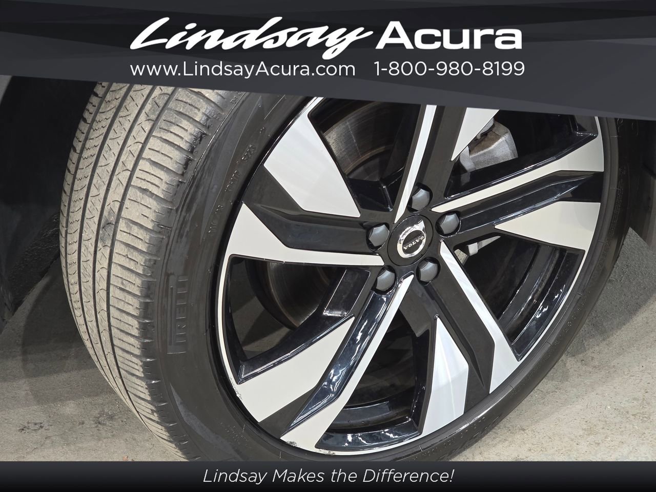 Used 2024 Volvo XC40 B5 Ultimate image 25