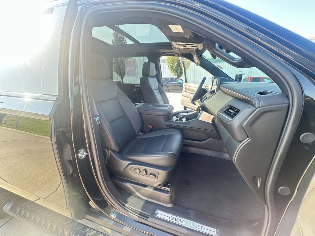 Certified 2024 Chevrolet Tahoe Z71 w/ Luxury Package AWD/4WD image 29