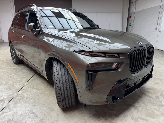 Used 2026 BMW X7 xDrive40i image 7