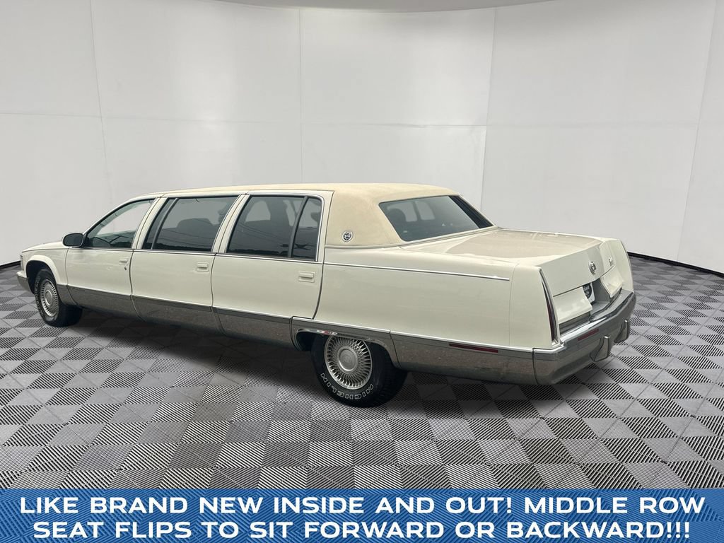 Used 1995 Cadillac Fleetwood Brougham RWD image 3