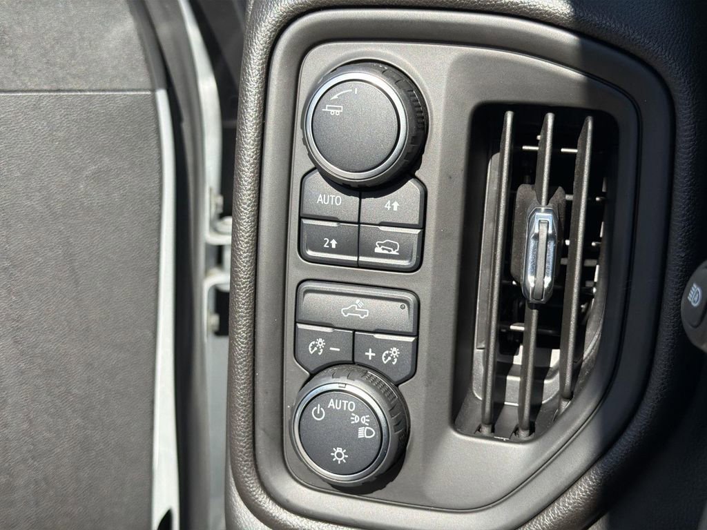 Used 2023 Chevrolet Silverado 1500 Custom w/ LPO, Dark Essentials Package image 15