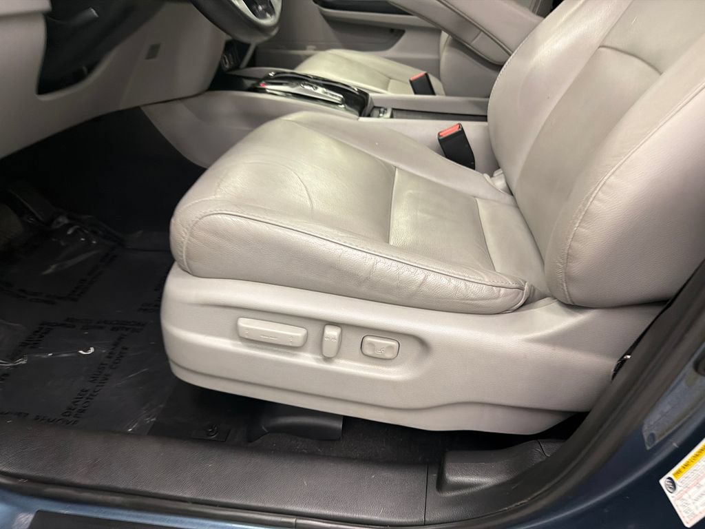 Used 2020 Honda Pilot Touring image 10