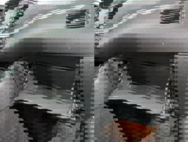 Used 2016 Chevrolet Impala LT w/ Convenience Package image 24