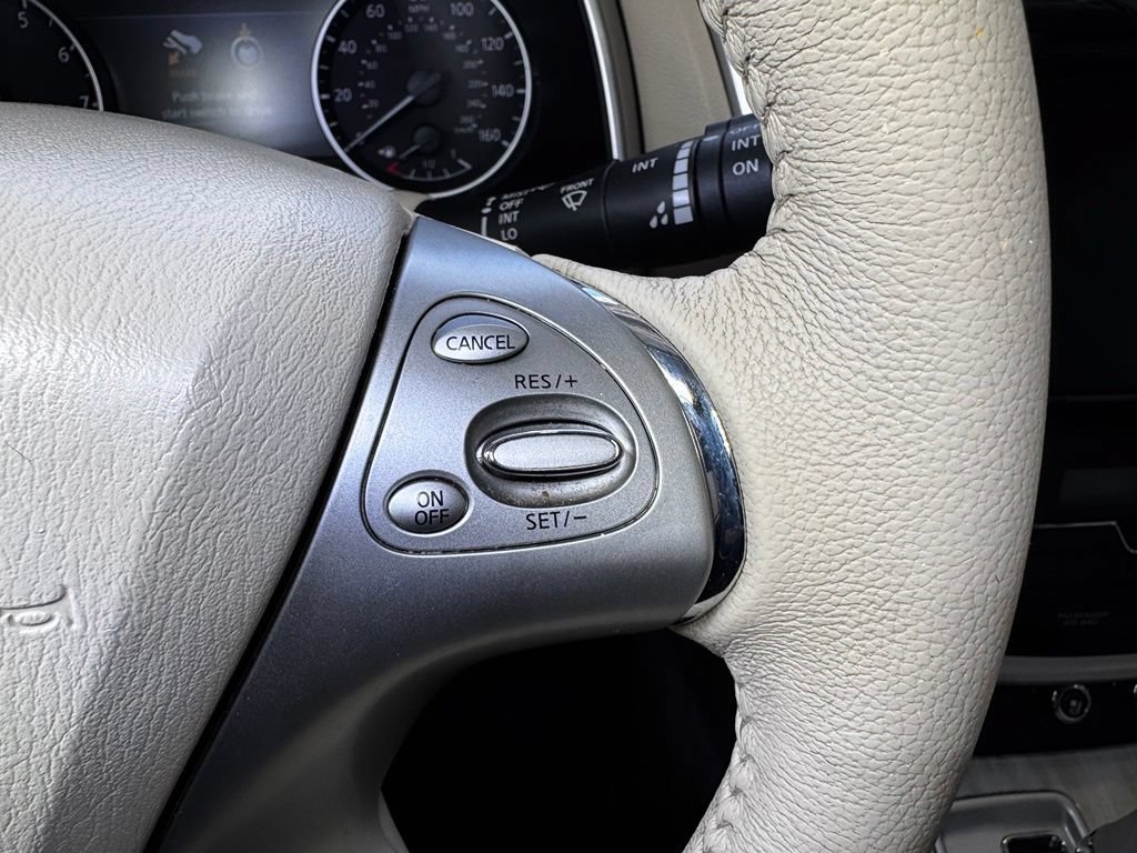 Used 2017 Nissan Murano Platinum AWD/4WD image 25