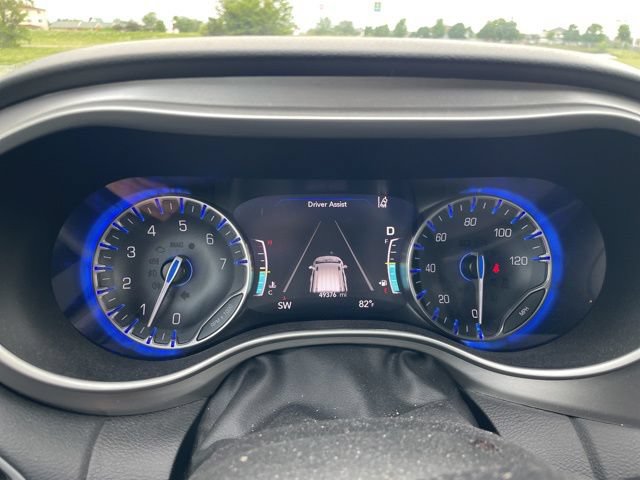 Used 2020 Chrysler Pacifica Touring-L w/ Advanced Safetytec Group AWD/4WD image 11