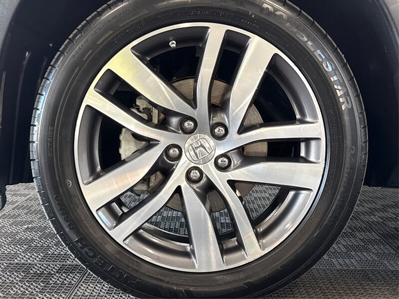 Used 2018 Honda Pilot Touring image 19