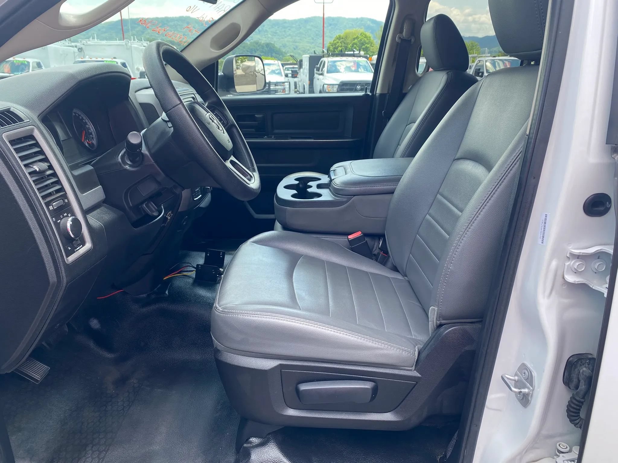 Used 2015 RAM 1500 Tradesman w/ Protection Group AWD/4WD image 9