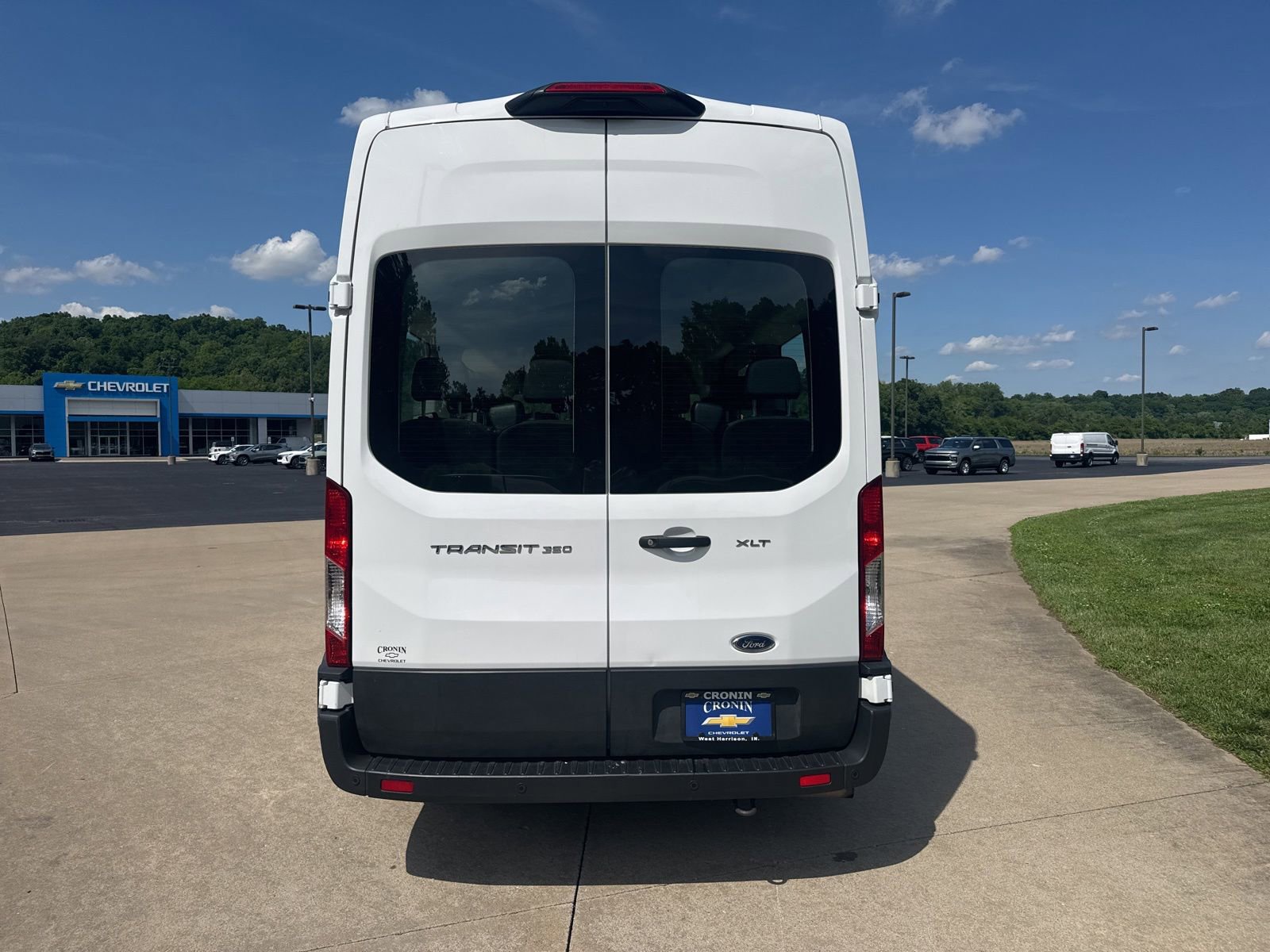 Used 2022 Ford Transit 350 XLT RWD image 6