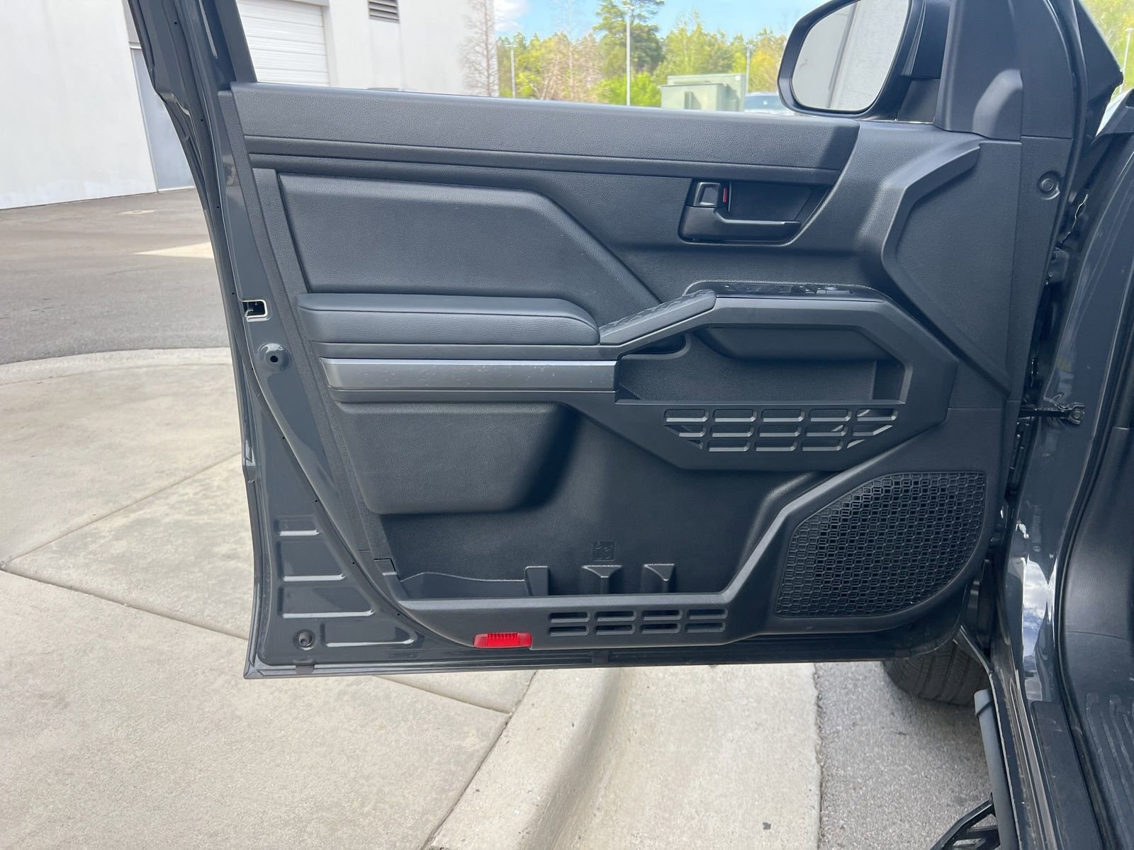 Used 2025 Toyota Tacoma SR5 image 25