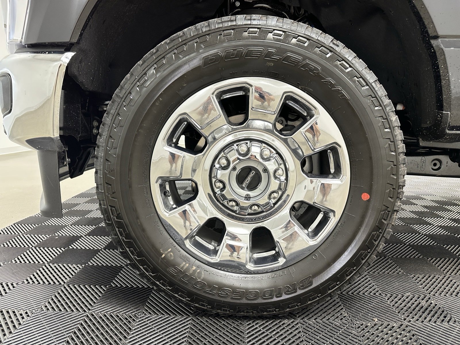 New 2025 Ford F250 Lariat w/ Lariat Ultimate Package image 28