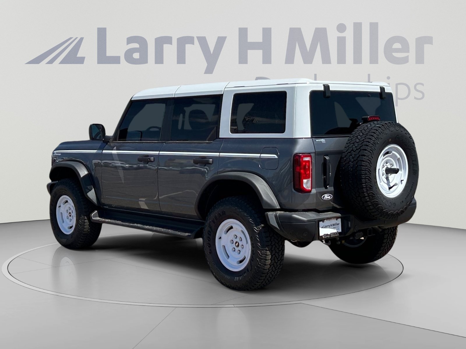 New 2026 Ford Bronco Heritage Edition AWD/4WD image 3