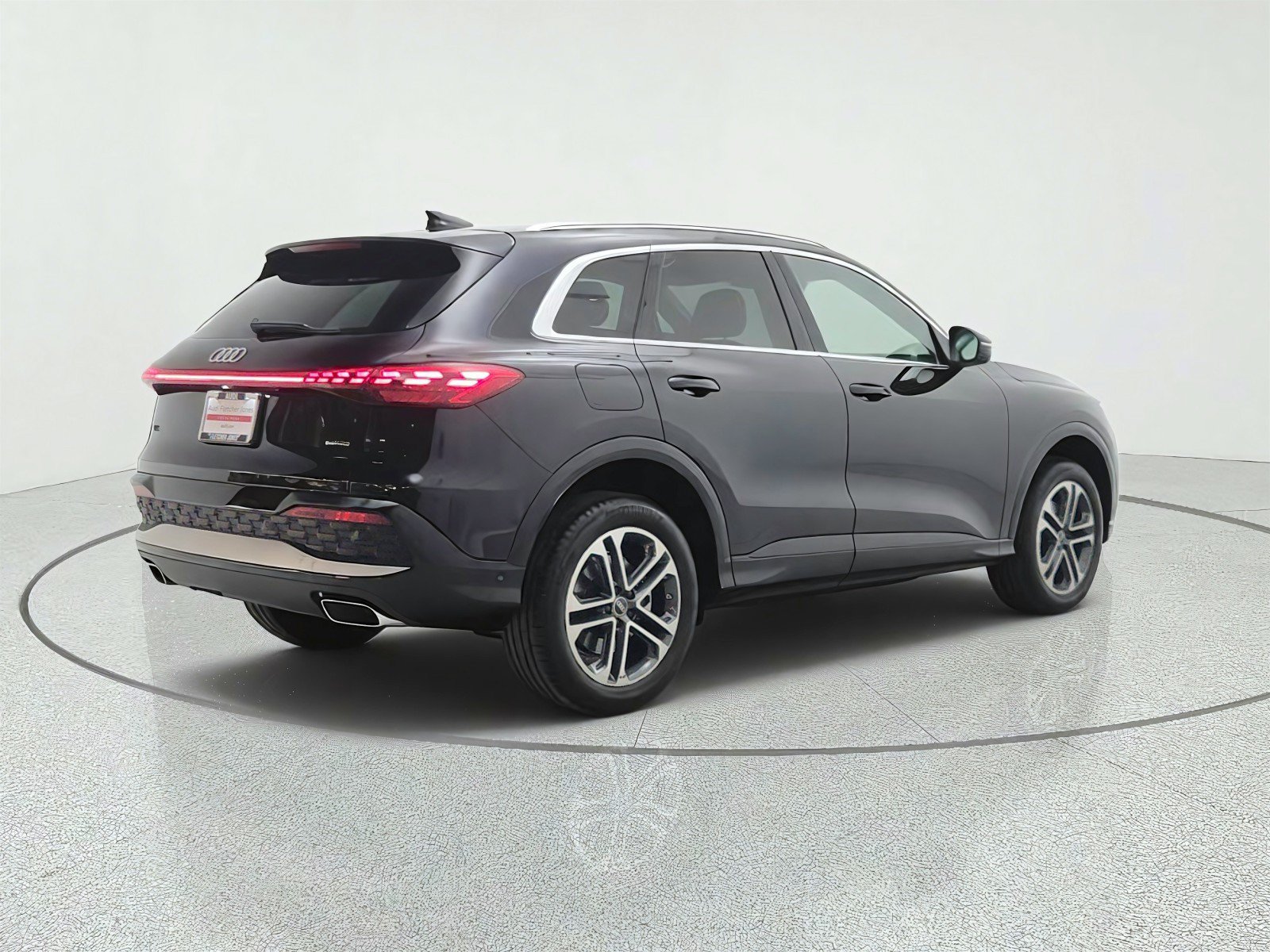 Used 2025 Audi Q5 Premium w/ Premium Plus AWD/4WD image 5