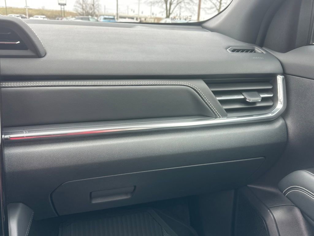 Used 2026 GMC Terrain Elevation w/ Elevation Premium Package image 23