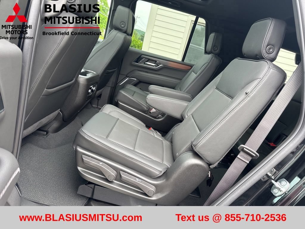 Used 2026 GMC Yukon Denali w/ Sun & Power Step Package AWD/4WD image 42