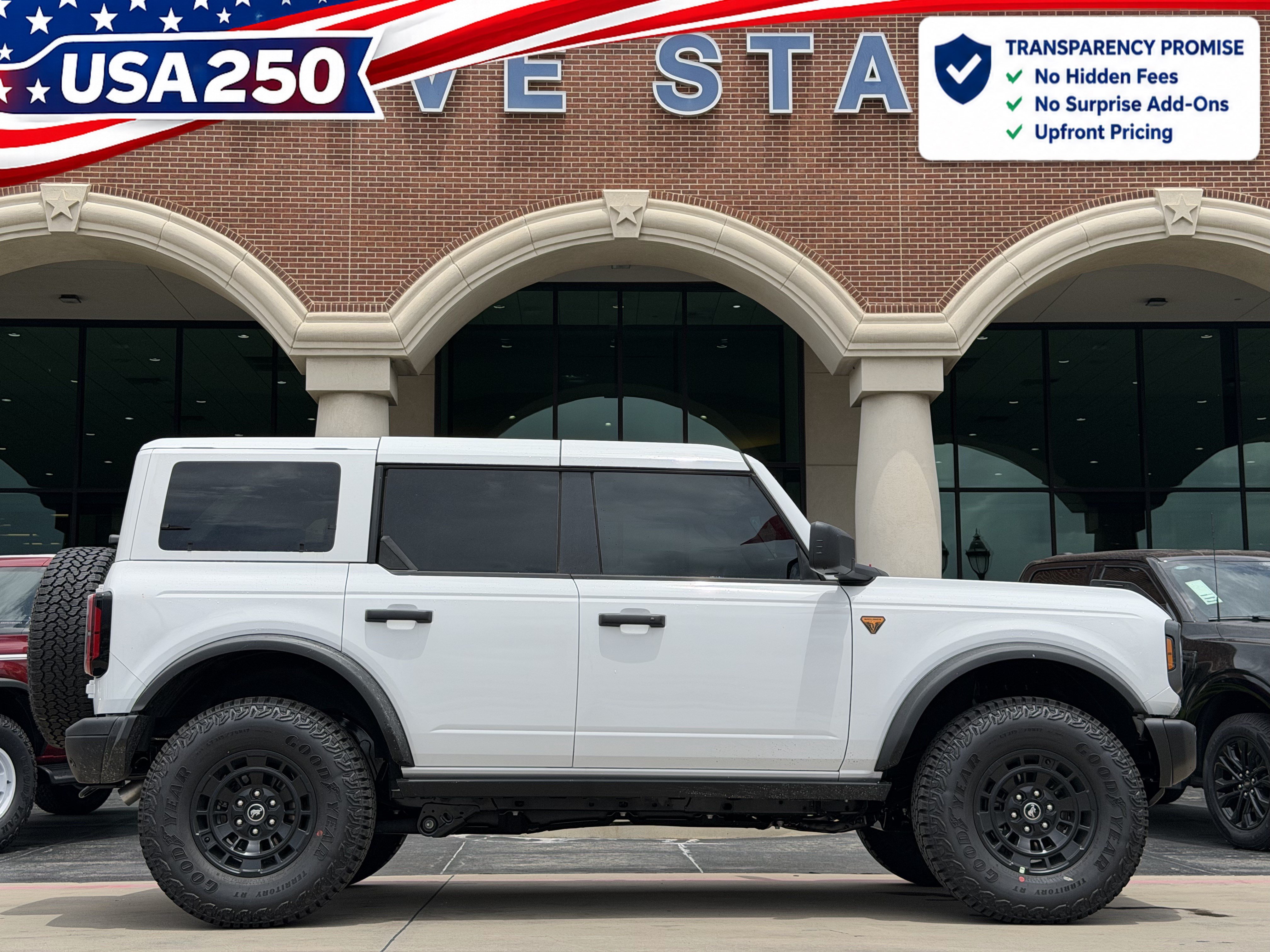 New 2026 Ford Bronco Badlands AWD/4WD image 3