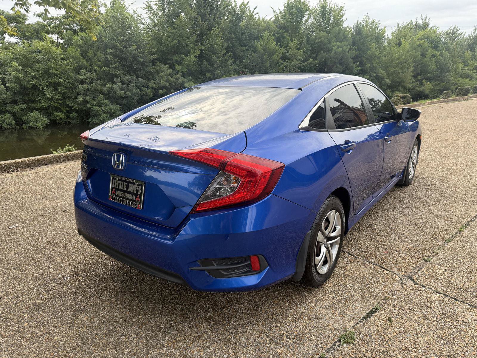 Used 2018 Honda Civic LX image 3