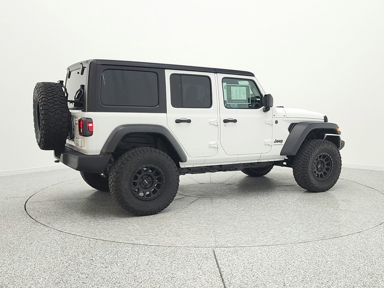 Used 2024 Jeep Wrangler Sport S image 5