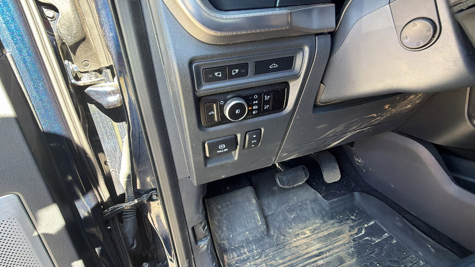Used 2023 Ford F150 Raptor AWD/4WD image 26