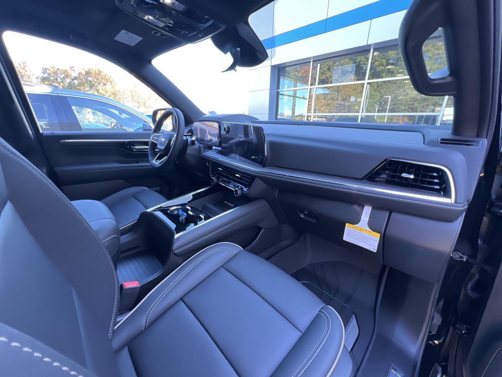 New 2026 Chevrolet Suburban Premier image 28