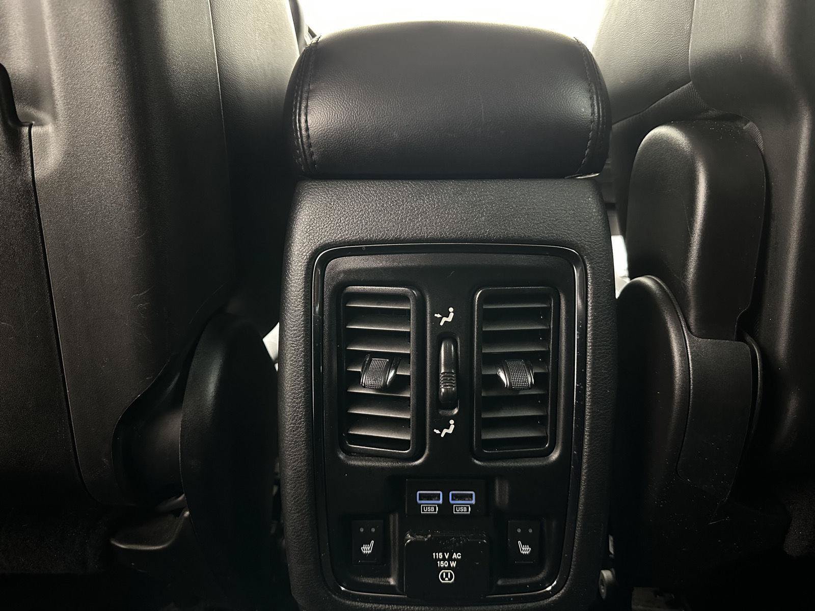 Used 2016 Dodge Durango Limited w/ Nav & Power Liftgate Group AWD/4WD image 18