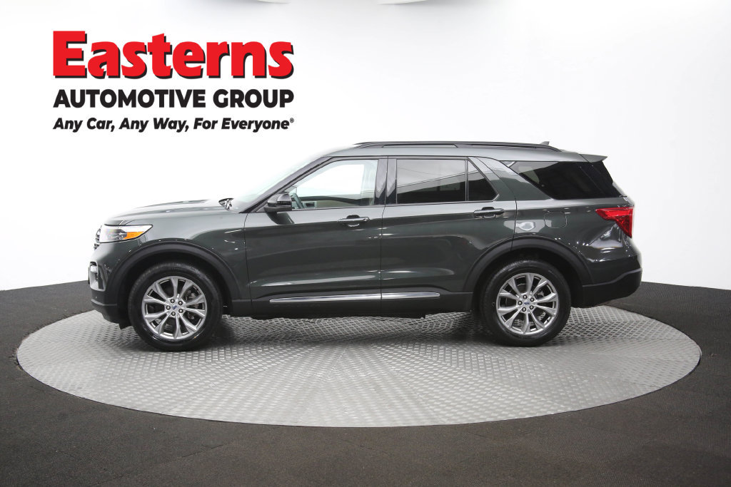 Used 2023 Ford Explorer XLT w/ Equipment Group 202A AWD/4WD image 66