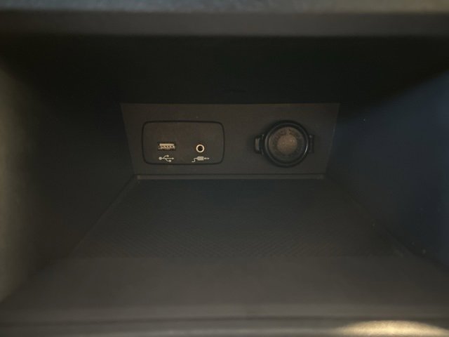 Used 2023 Subaru Crosstrek 2.0i image 7