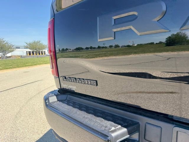 New 2026 RAM 3500 Laramie AWD/4WD image 21