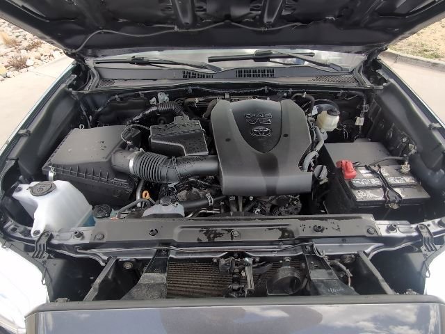 Used 2020 Toyota Tacoma SR AWD/4WD image 34