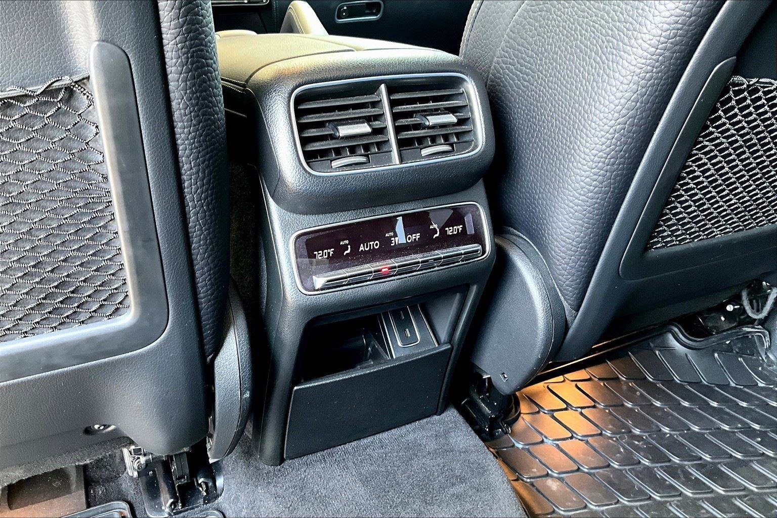 Used 2023 Mercedes-Benz GLE 450 4MATIC image 33