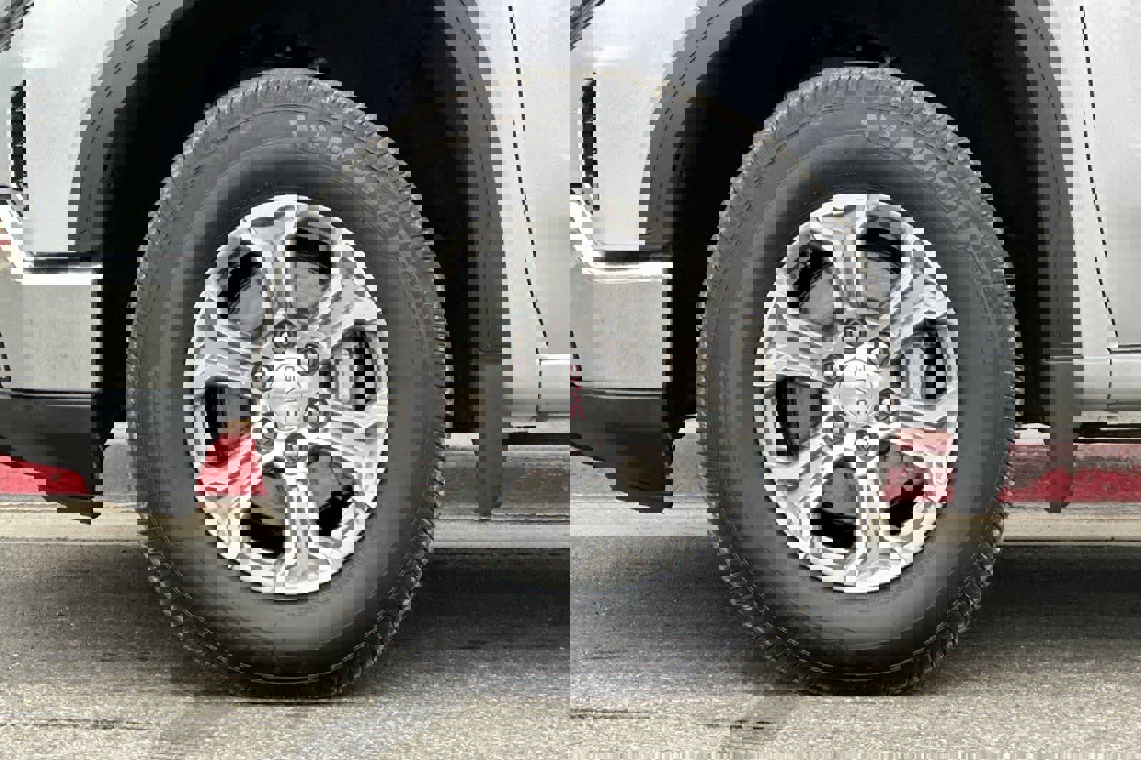 Used 2022 GMC Sierra 1500 SLT image 35