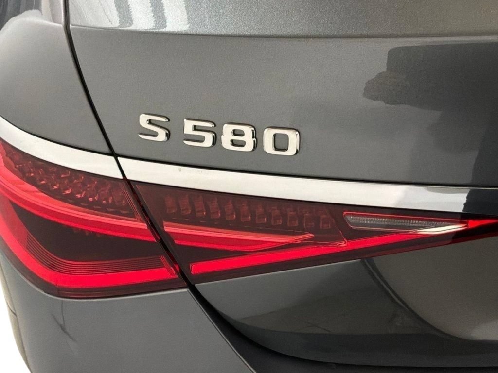 Used 2025 Mercedes-Benz S 580 4MATIC Sedan image 24