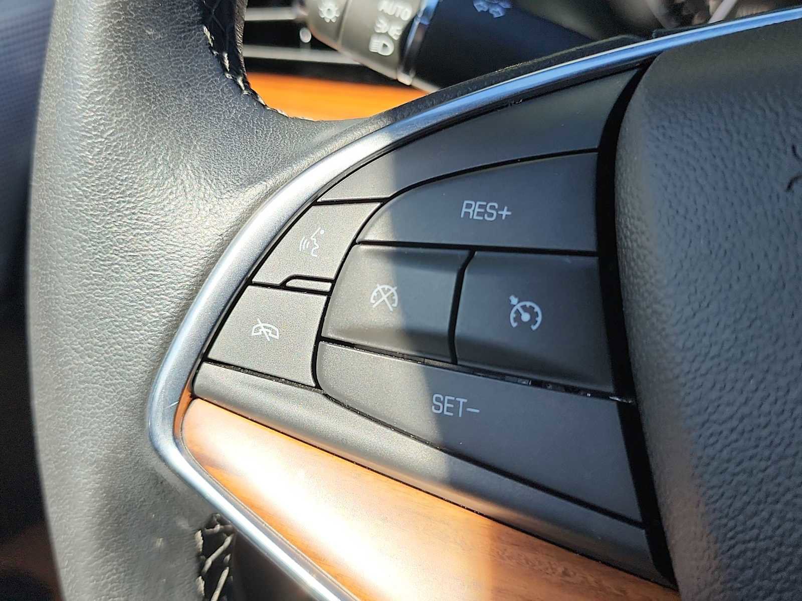 Used 2021 Cadillac XT5 Premium Luxury FWD image 28
